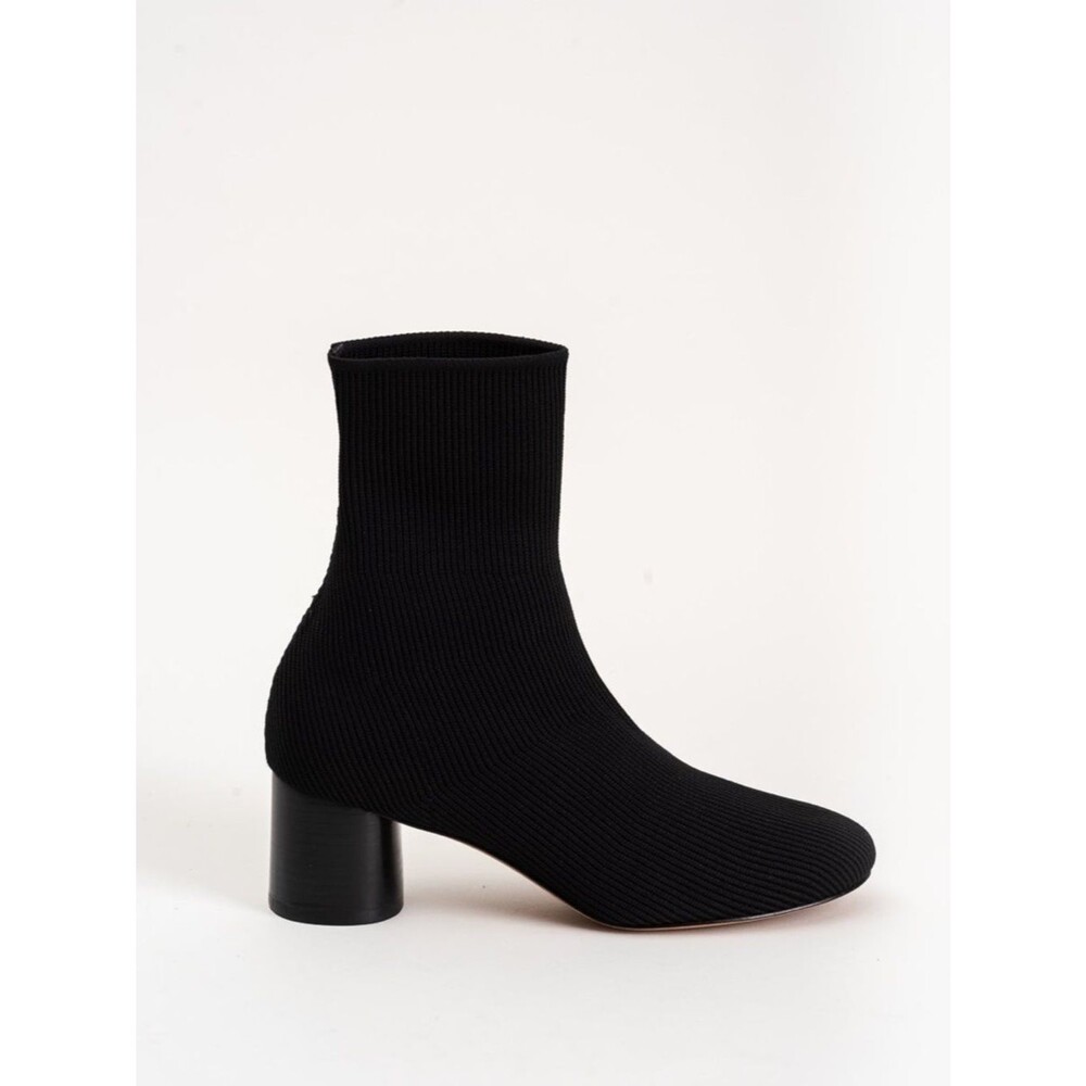 Vince Tasha Knit Boot in Black size 7